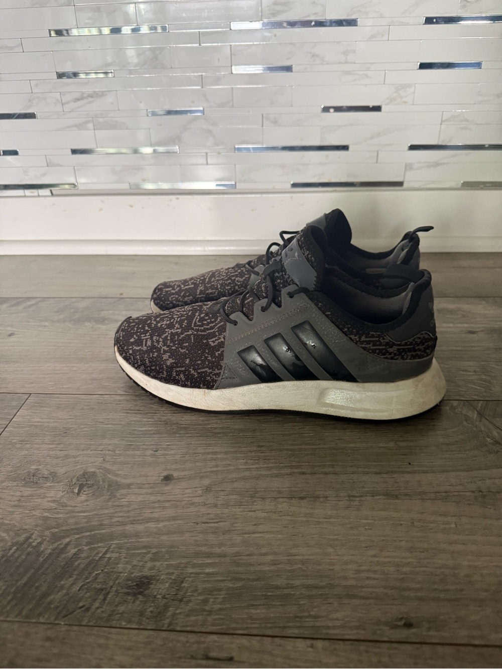 adidas Men's Black and Gray Knit Athletic Sneakers